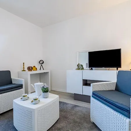 Le Coteau-3 By Interhome